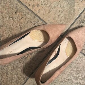 Zara Women's Tan Pointed Toe Flats